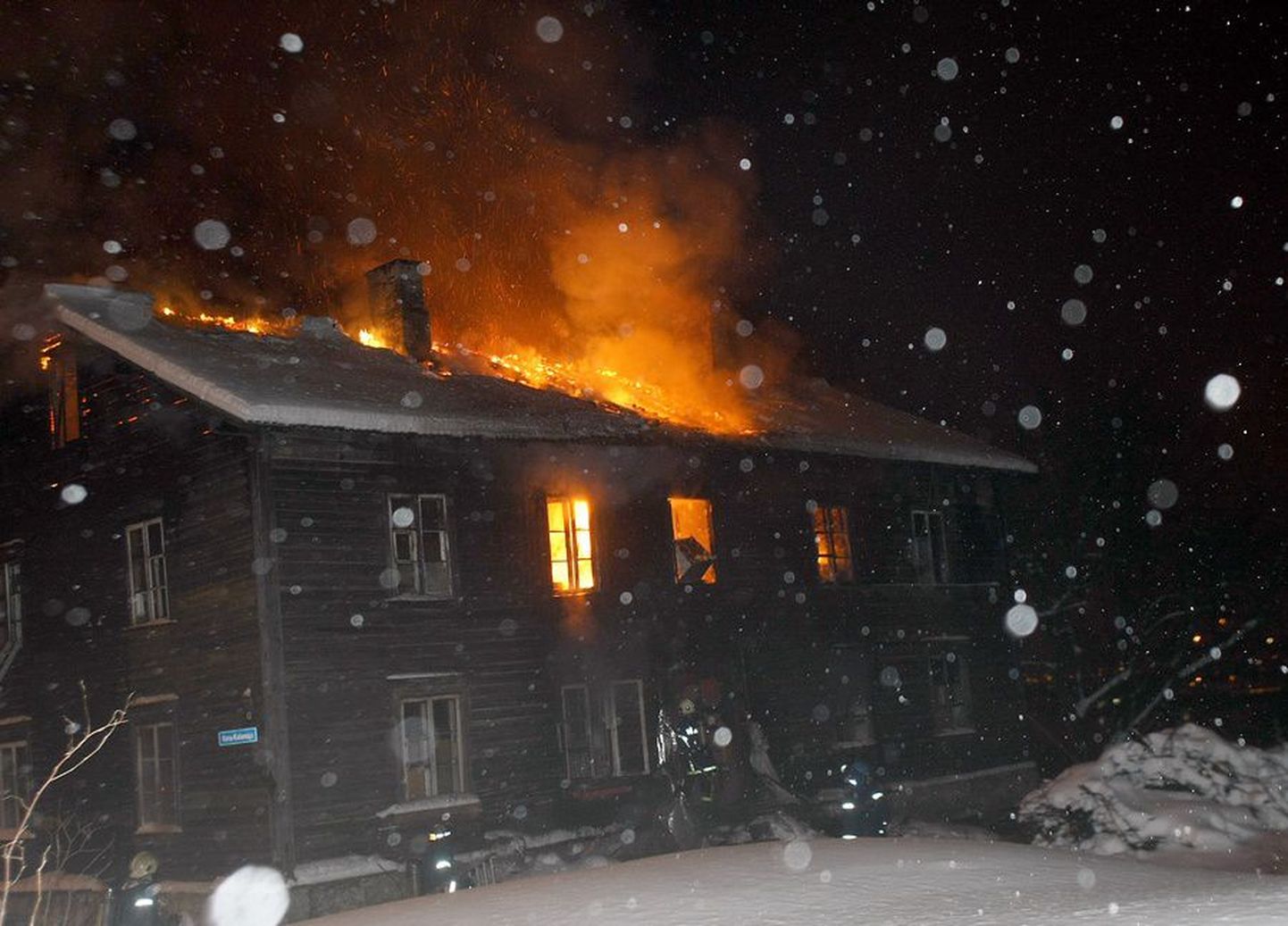 5. jaanuaril hukkus Vana-Kalamaja tänaval tühjana seisnud elamus puhkenud tulekahjus neli inimest.