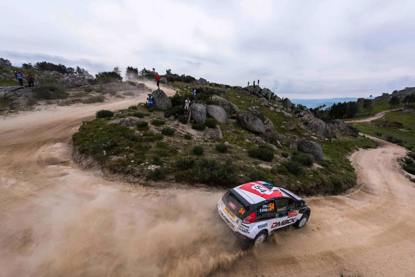 Sander Pärn Portugali ralli teisel päeval.
