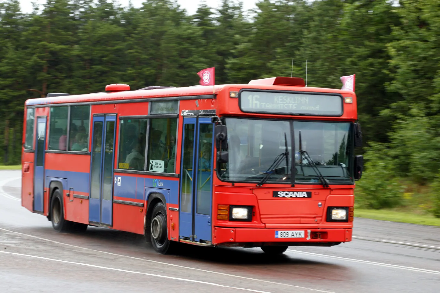 Linnaliini busside graafikud muutuvad.