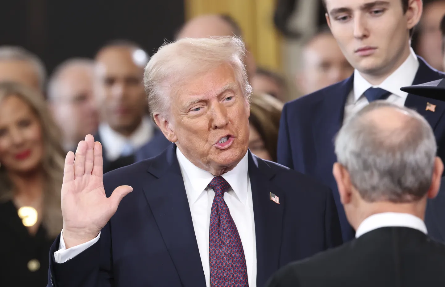 USA 47. president Donald Trump andis ametivande 20. jaanuaril 2025 Washingtonis Kapitooliumis, jättes samas ühe liigutuse tegemata