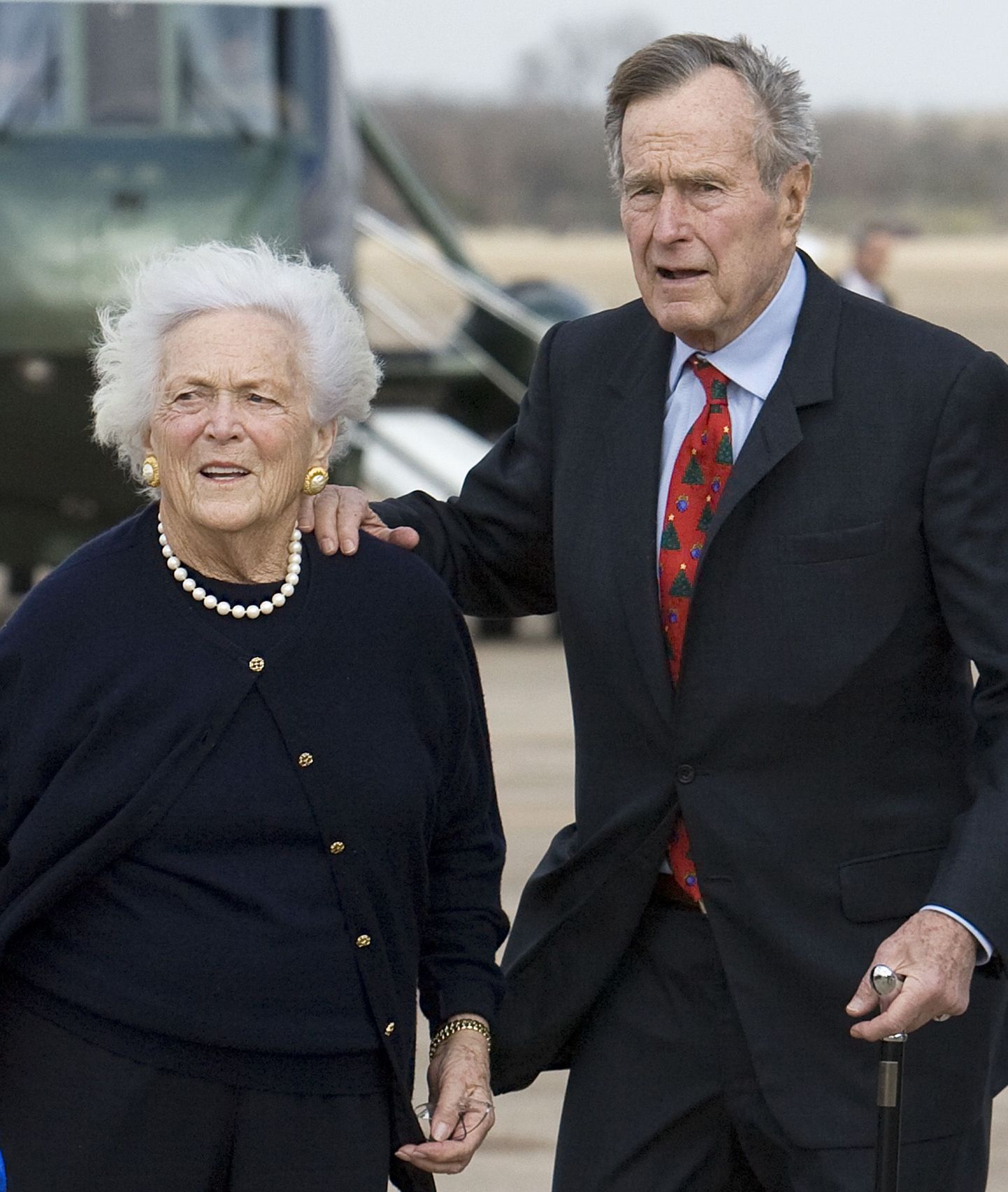 George Bush abikaasaga.