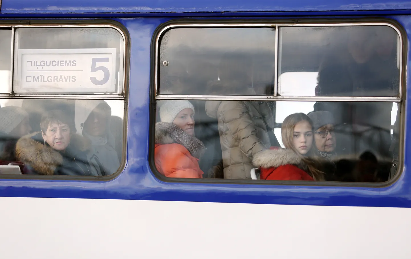 Tramvajs uz Akmens tilta.