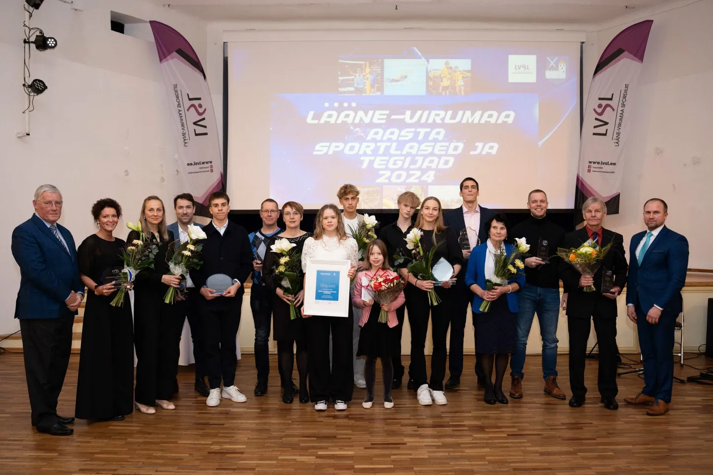 Lääne-Virumaa aasta sportlase tiitli laureaadid Võsu rannaklubis.