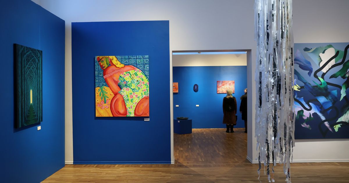 ARVUSTUS ⟩ Värviarm Tartu kunsti aastanäitusel