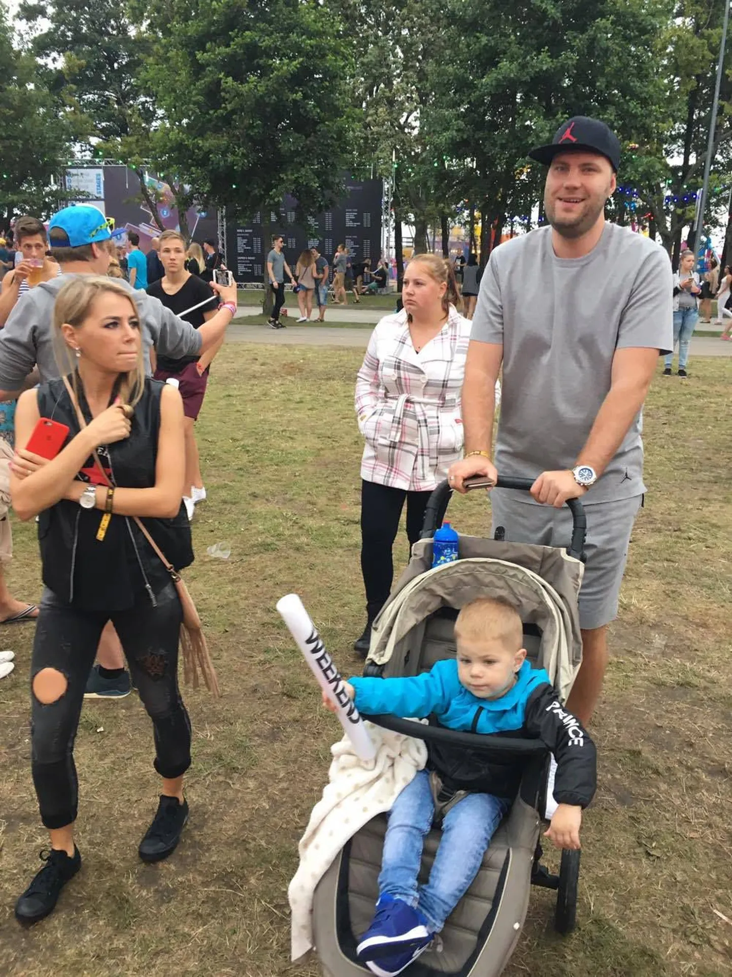 Sten-Erik Jantson viis kaheaastase poja Weekendile!