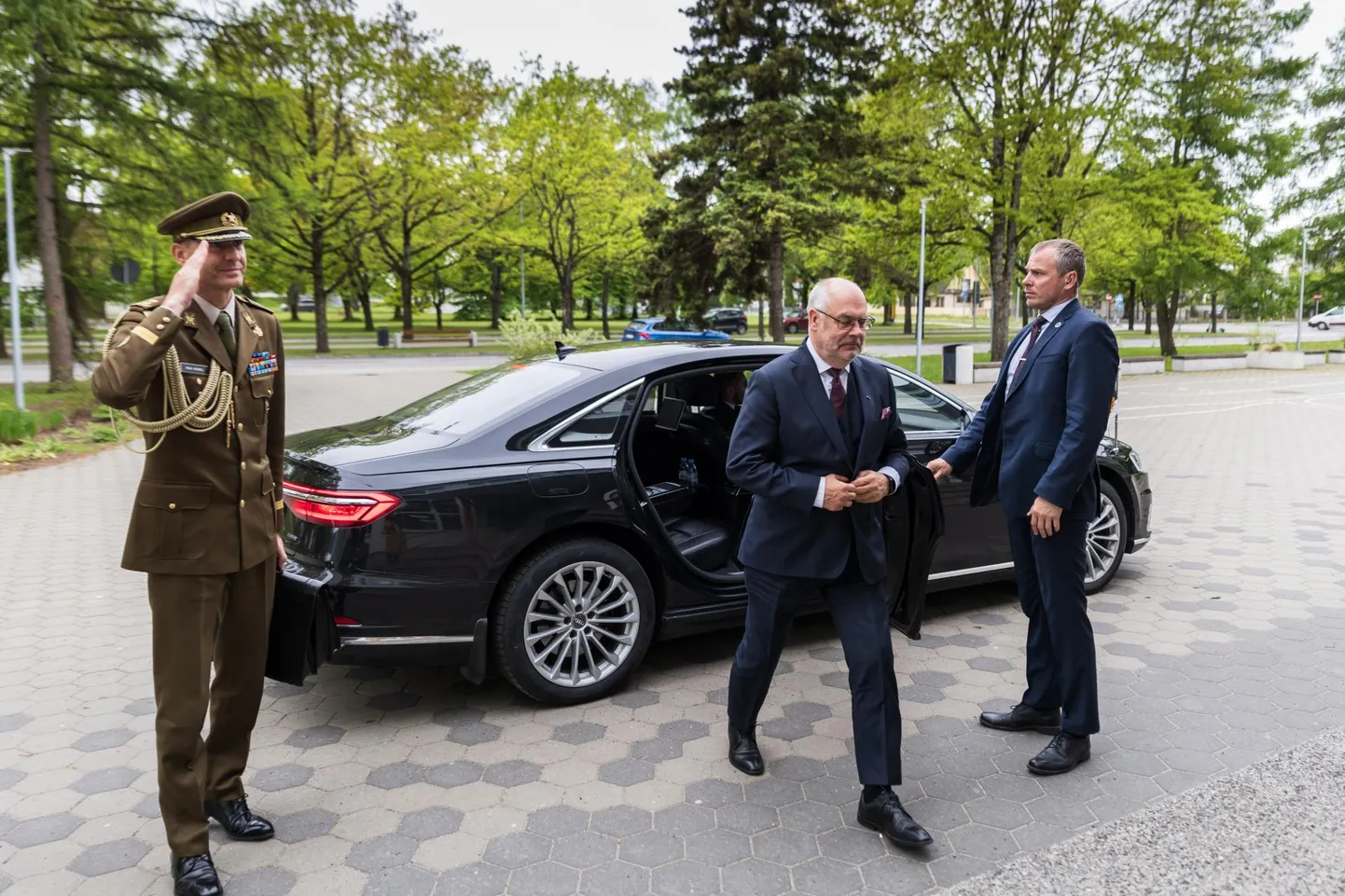 President Alar Karis külastas Pärnu Tammsaare kooli.