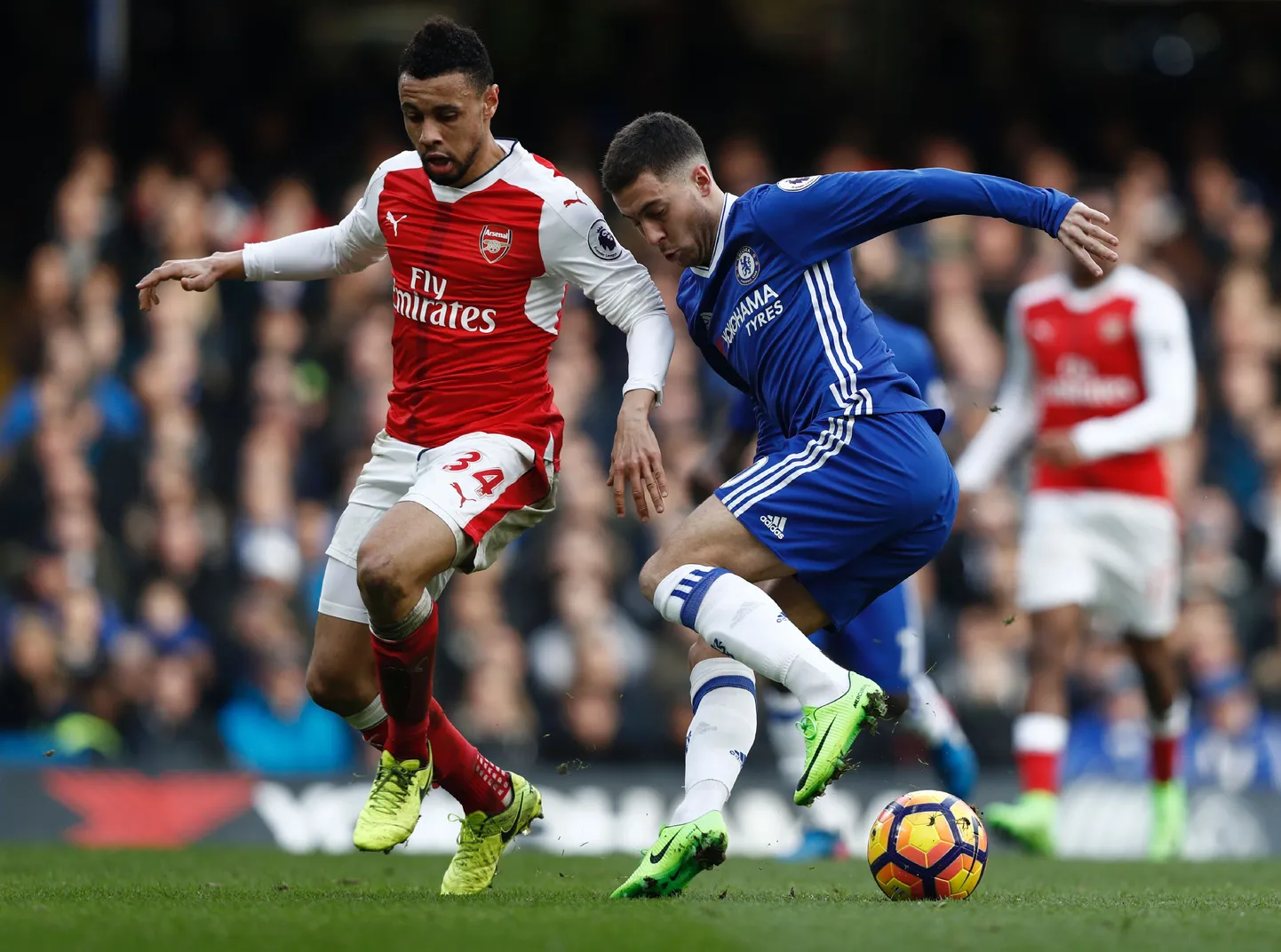 Eden Hazard (paremal)