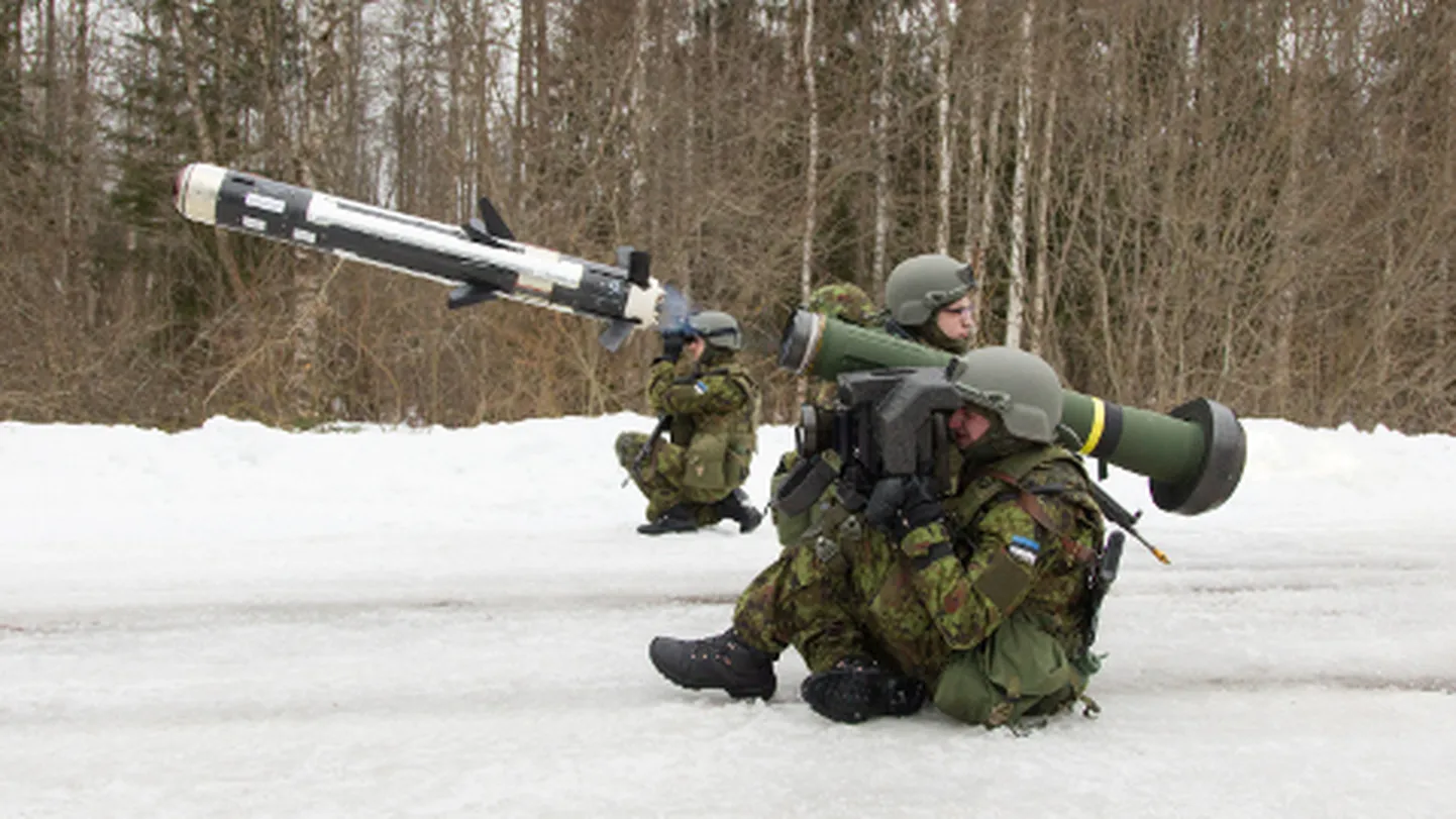 Tankitõrjesüsteemi Javelin katsetus Sirgalas.