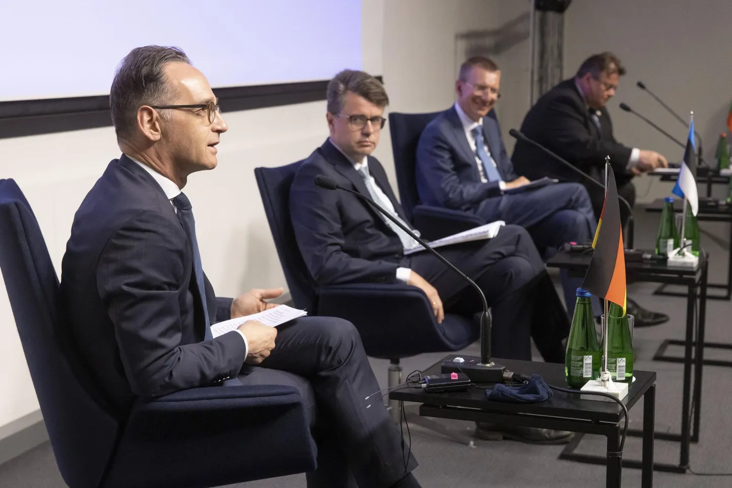 Pressikonverentsil Tallinnas osalesid Saksamaa välisminister Heiko Maas, Eesti välisminister Urmas Reinsalu, Läti välisminister  Edgars Rinkēvičs ja Leedu välisminister Linas Linkevičius.