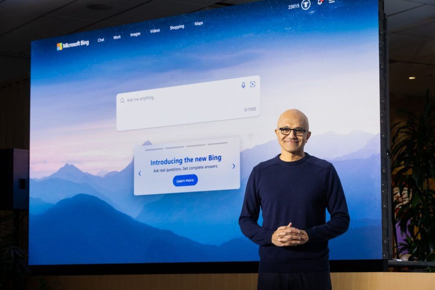 Microsofti tegevjuht Satya Nadella esitles eile õhtul lühikese etteteatamisega Redmondi peakorteris uut otsimootorit Bing, mis kasutab tuntud tehisintellekti ChatGPT täiustatud mootorit.