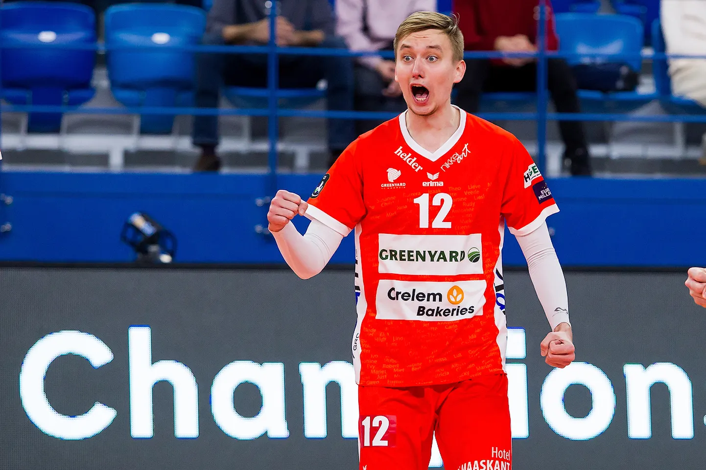 Renet Vanker Meistrite liiga debüüdil.