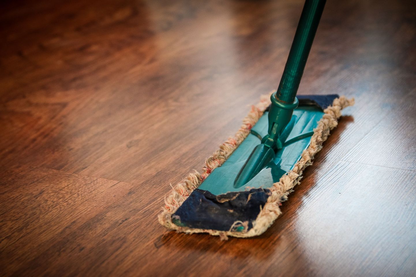 Õnneks ei ole vaja iga päev põrandaid pesta.