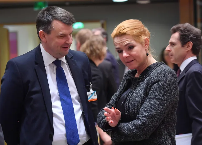 Norra justiitsminister Tor Mikkel Wara (vasakul) oma Taani kolleegi Inger Stojbergiga.