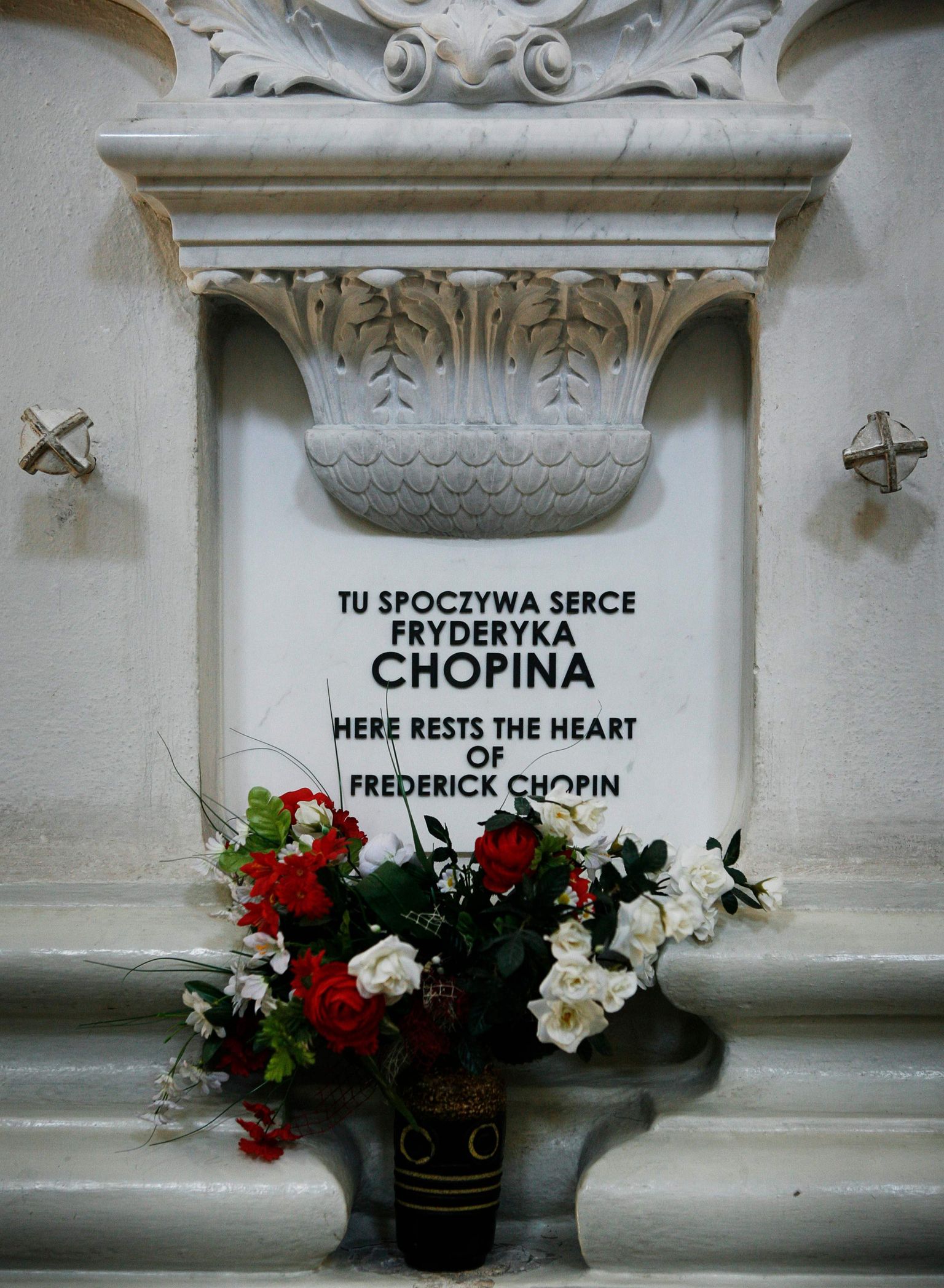 Frédéric Chopini südant hoitakse Varssavi Püha Risti kirikus.