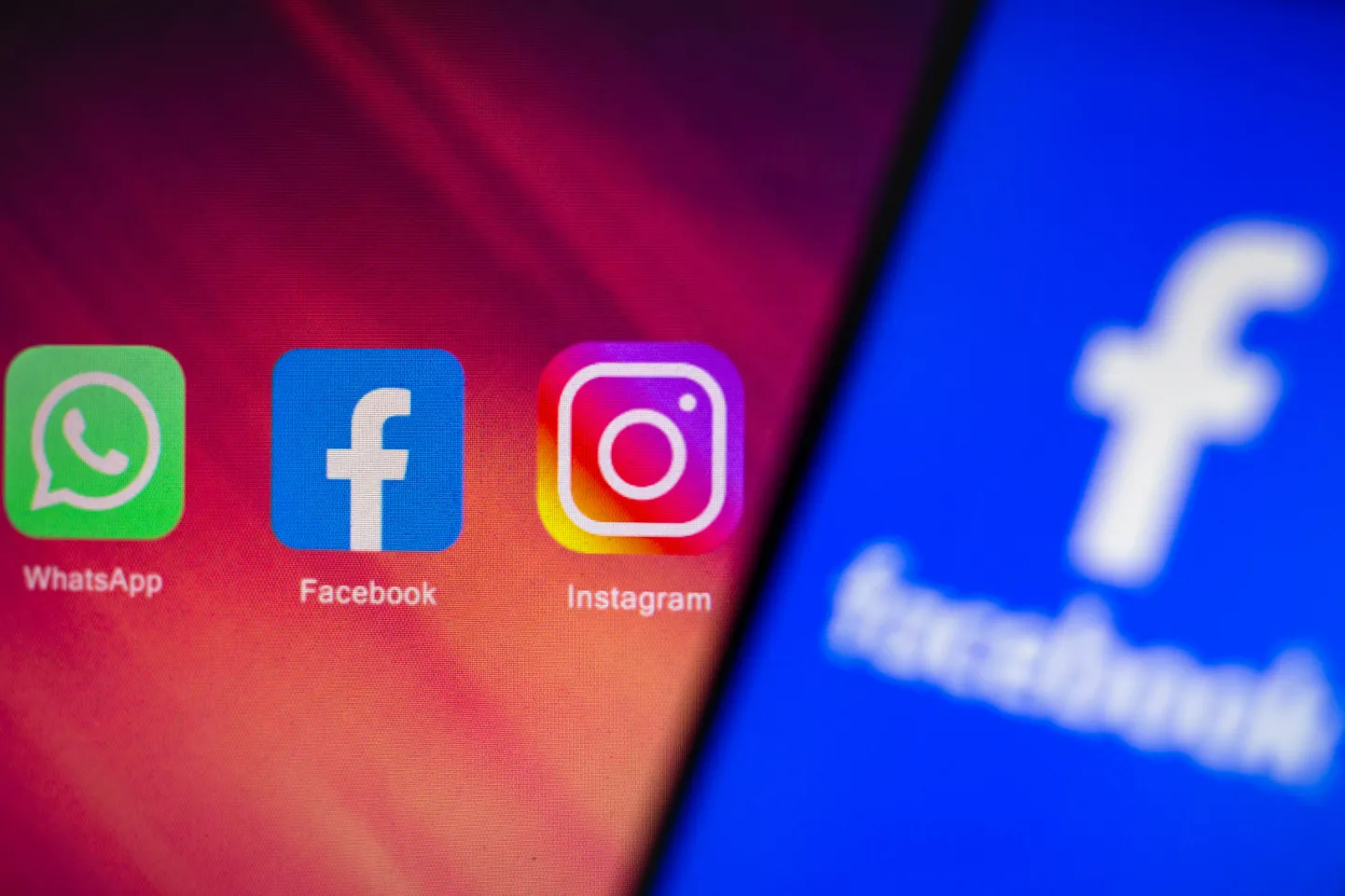 Приложения WhatsApp, Facebook и Instagram.