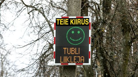 В Таллинне установят еще восемь табло контроля скорости