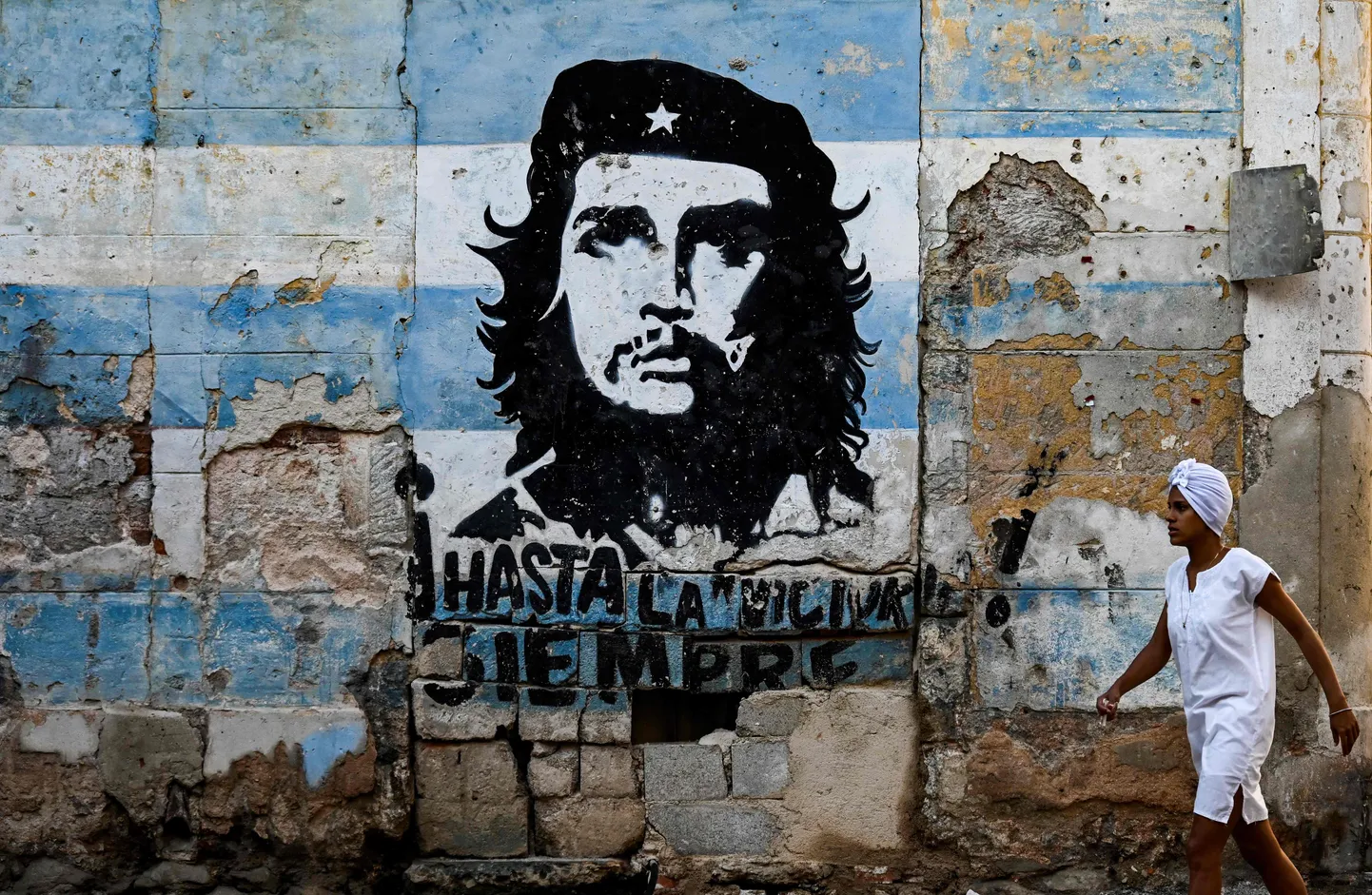 Che Guevara seinamaaling Kuubal.