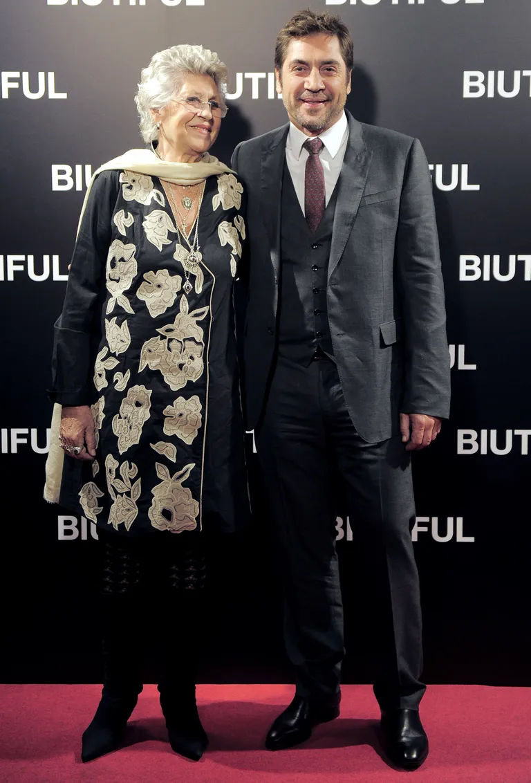 Javier Bardem ema Pilar Bardemiga filmi «Biutiful» esilinastusel 2010.