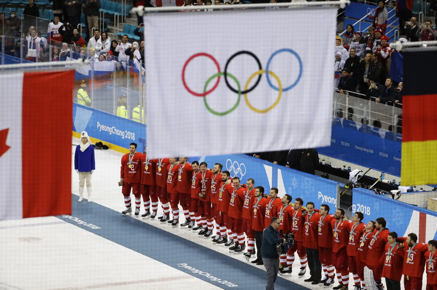 Venemaa hokimeeskond astus 2018. aasta taliolümpial keelust üle ja laulis koos fännidega rahvushümni.