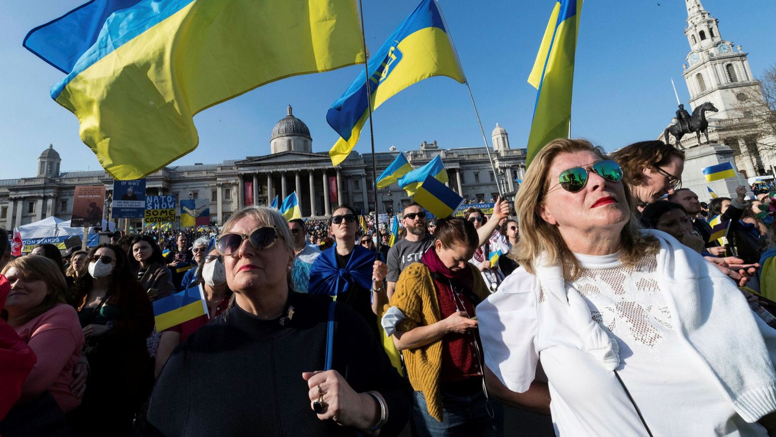 UKRAINA TOETUSEKS: Pilt on tehtud tänavu kevadel Londonis Trafalgari väljakul. Sarnased meeleavaldused toimusid toona kõikjal Euroopas.
