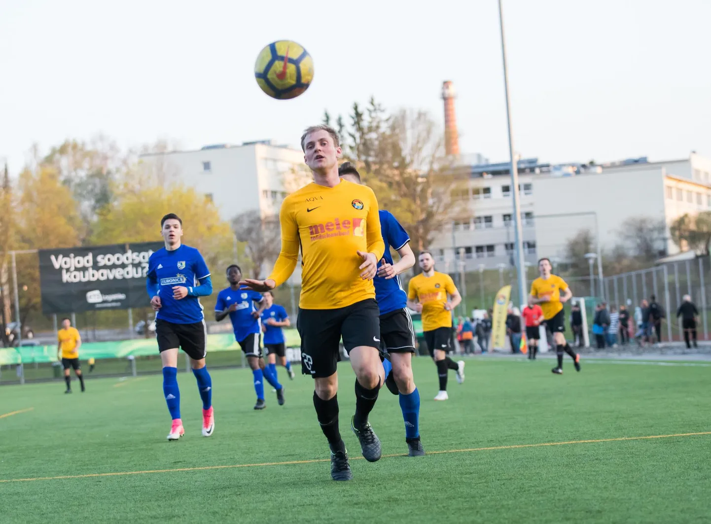 Rakvere Jk Tarvas (kollases).