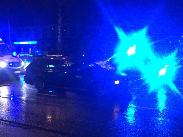В Пыхья-Таллинне BMW сбил пешехода.