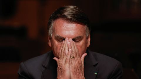 Brasiilia politsei süüdistab ekspresident Bolsonarot rahapesus