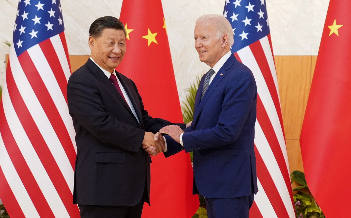 ASV prezidents Džo Baidens un Ķīnas prezidents Sji Dzjiņpins.