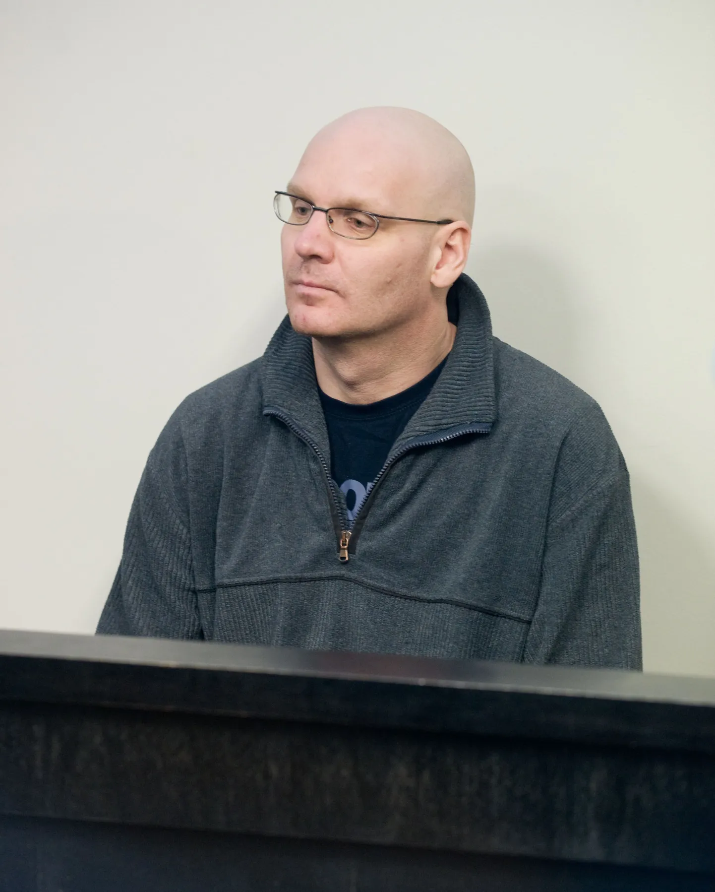 TLMPM03: KOHUS :TALLINN, EESTI, 15APR10.
Röövimistes süüdistatav PRIIT ARUSOO.
mm/Foto MIHKEL MARIPUU/POSTIMEES