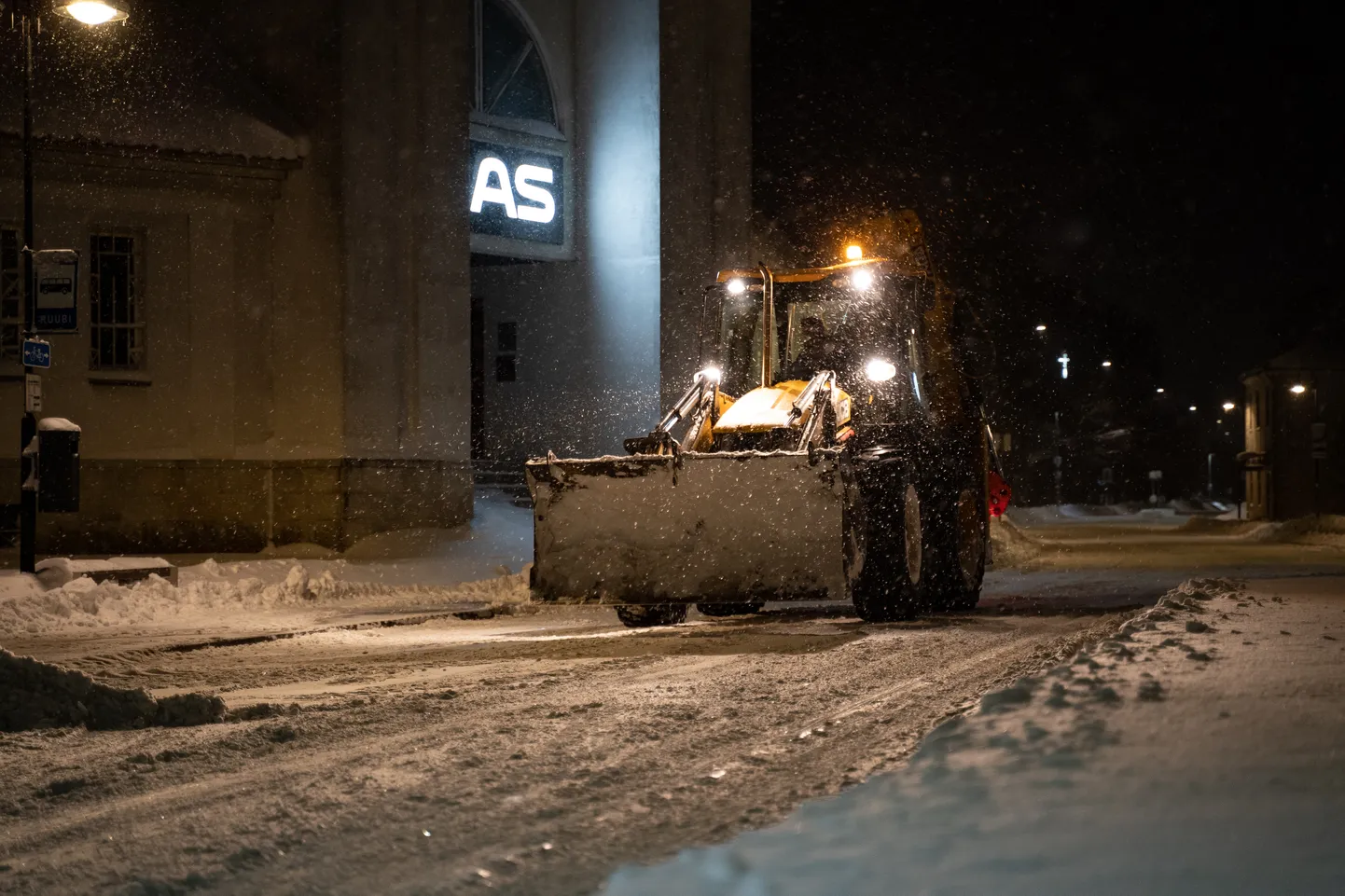Lumetorm Birgiti järgne lumekoristus Kuressaares