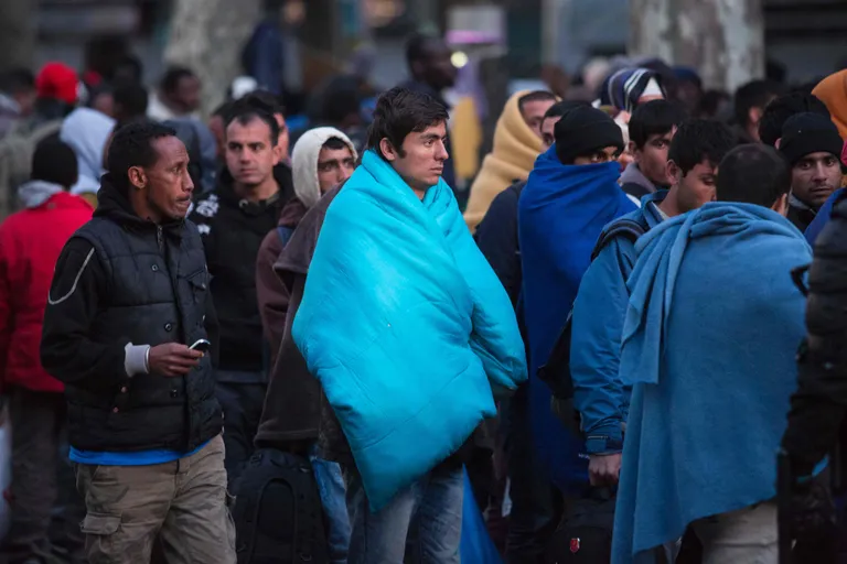 Migrantide laagri tühjendamine Pariisis. Fotod: SCANPIX