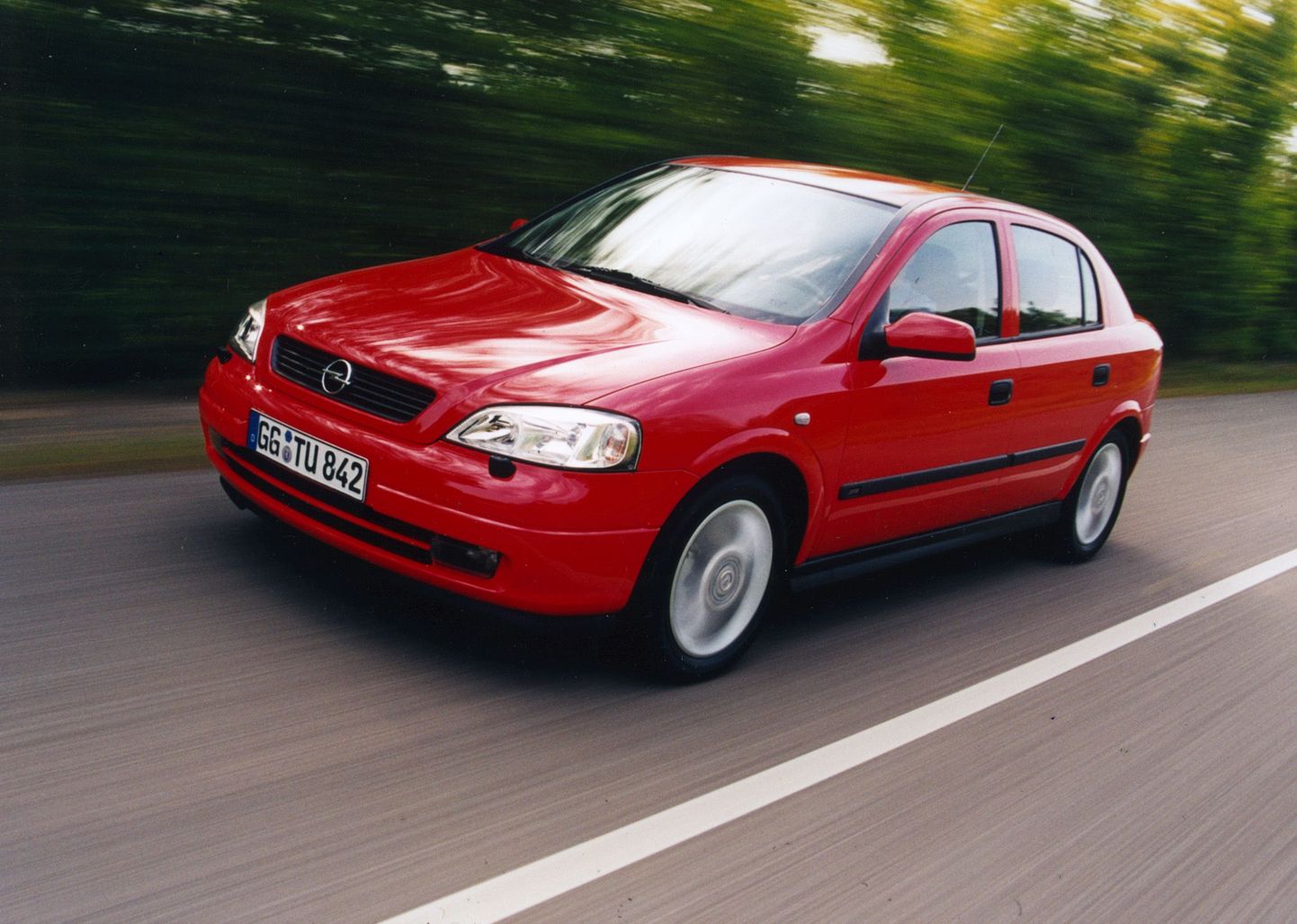 Opel oli Ida-Virumaa autoostjate hulgas populaarsuselt auväärsel kolmandal kohal.