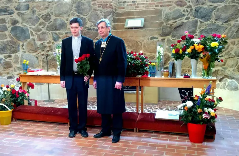 Kaks Luhametsa, noorem ja vanem.