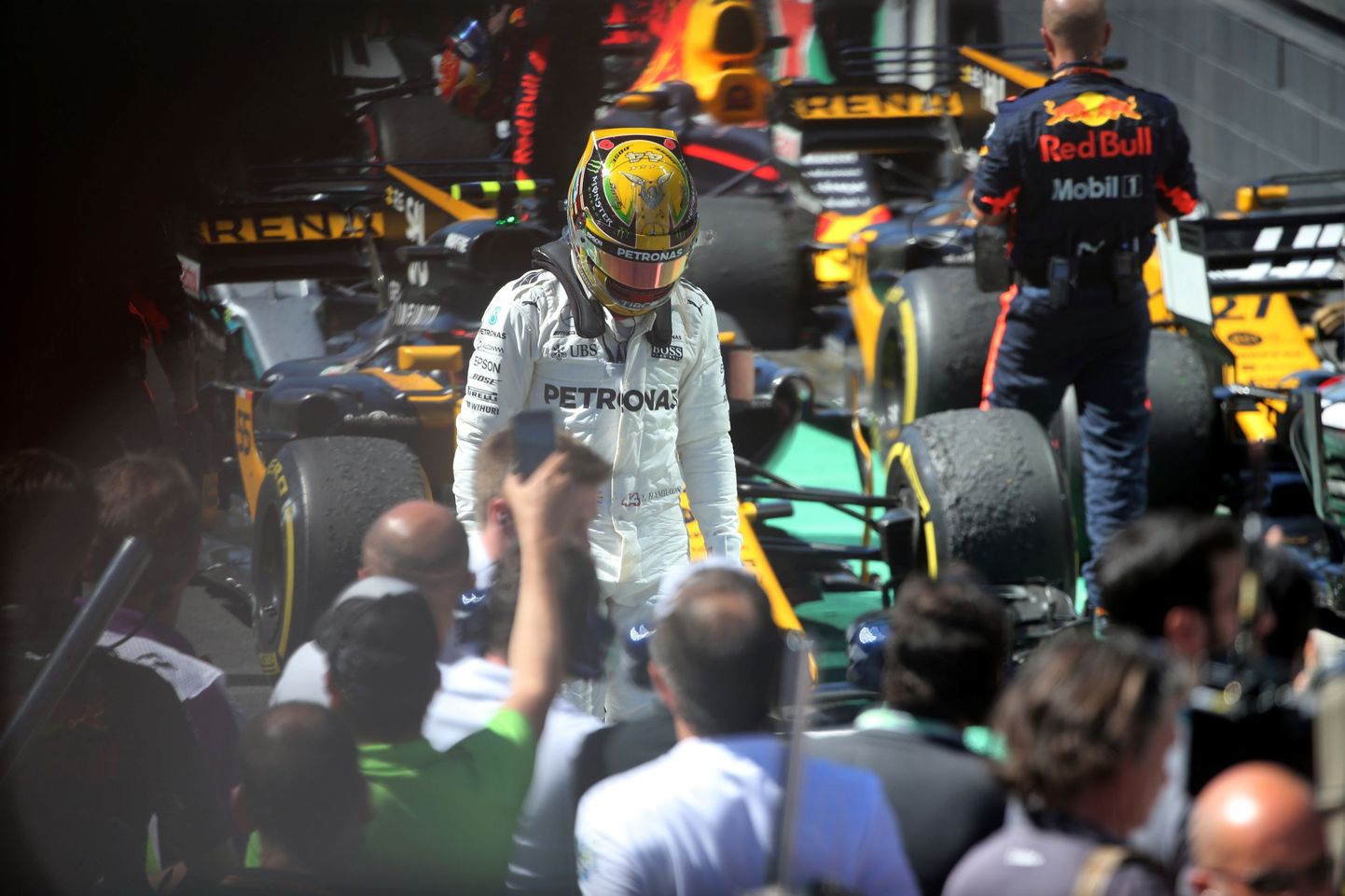 Lewis Hamilton pärast Brasiilia GP-d.