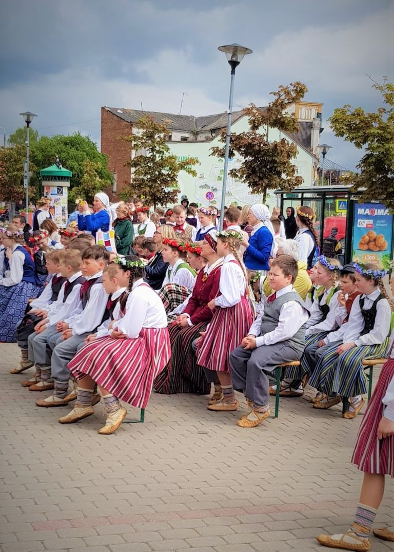 Tautas deju festivāls “Latvju bērni danci veda” 2022. gadā Tukumā
