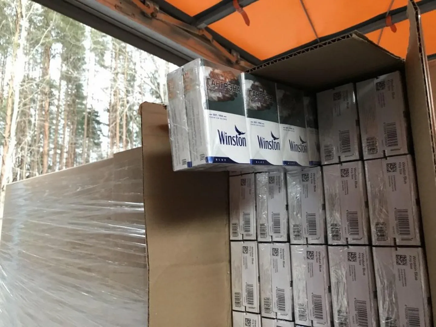 Konfiskeeritud salasigaretid.