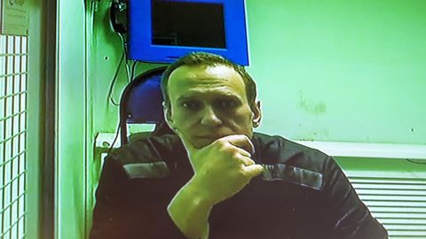Навальный теряет по 3,5 килограмма за каждые 10 суток в ШИЗО