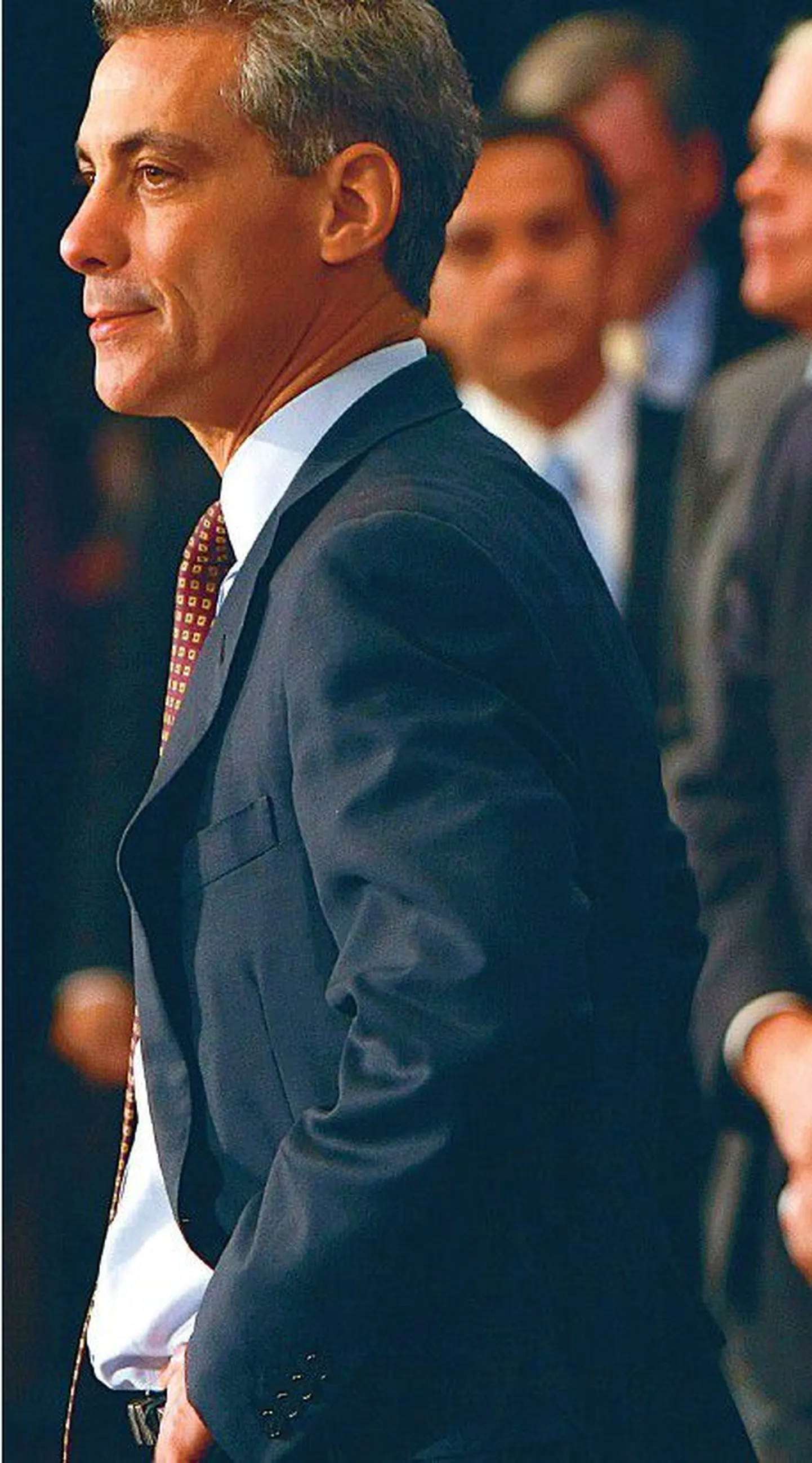 Barack Obama kantseleiülema koha vastu võtnud Rahm Emanueli iseloomustatakse kui meest, kes on oma partei või ülemuse nimel kõigeks valmis.