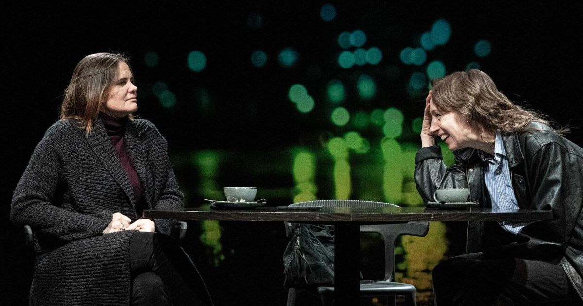 ARVUSTUS ⟩ Kohtumiseni eluvalede kohvikus