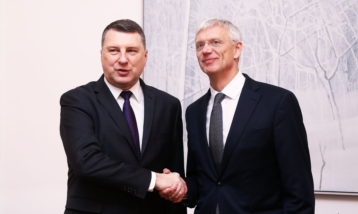 Valsts prezidents tiekas ar "Jaunā Vienotība" Ministru prezidenta amata kandidātu Krišjāni Kariņu