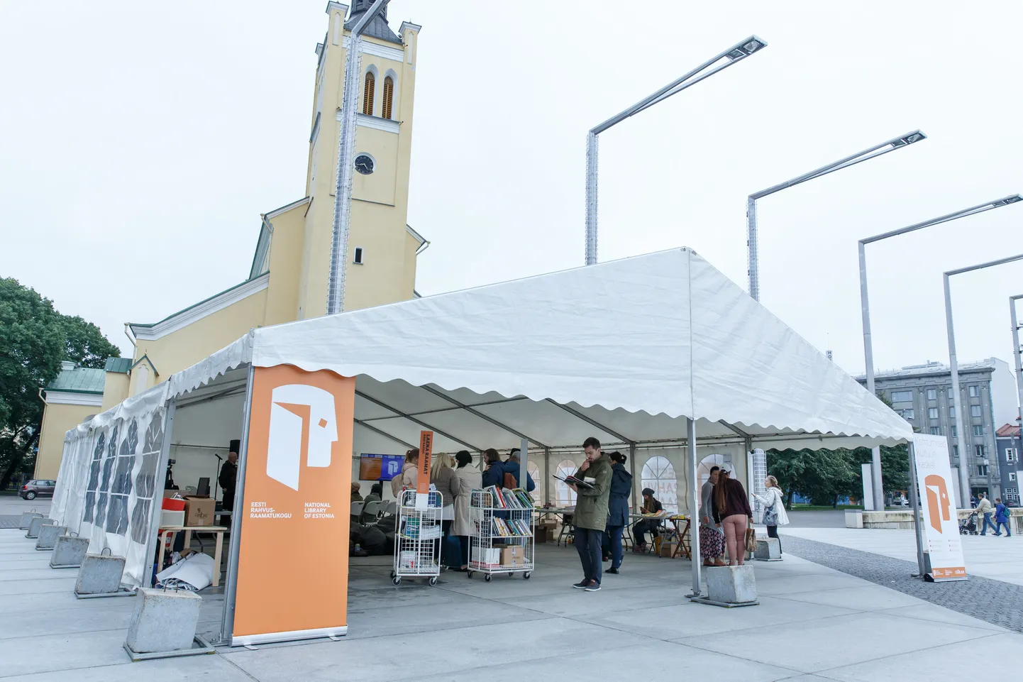 Rahvusraamatukogu Vabaduse väljakul.