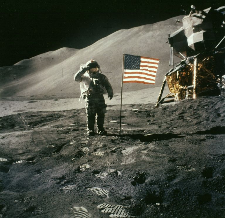 Apollo 15 astronaut David Scott Kuu pinnal