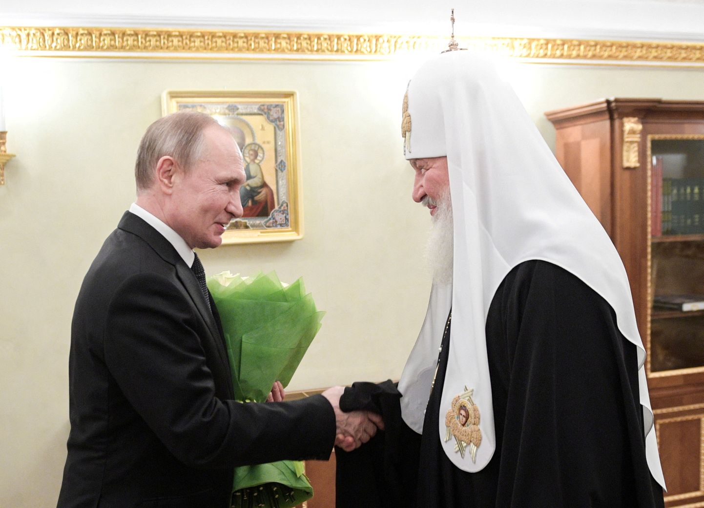 Владимир Путин и патриарх Кирилл.