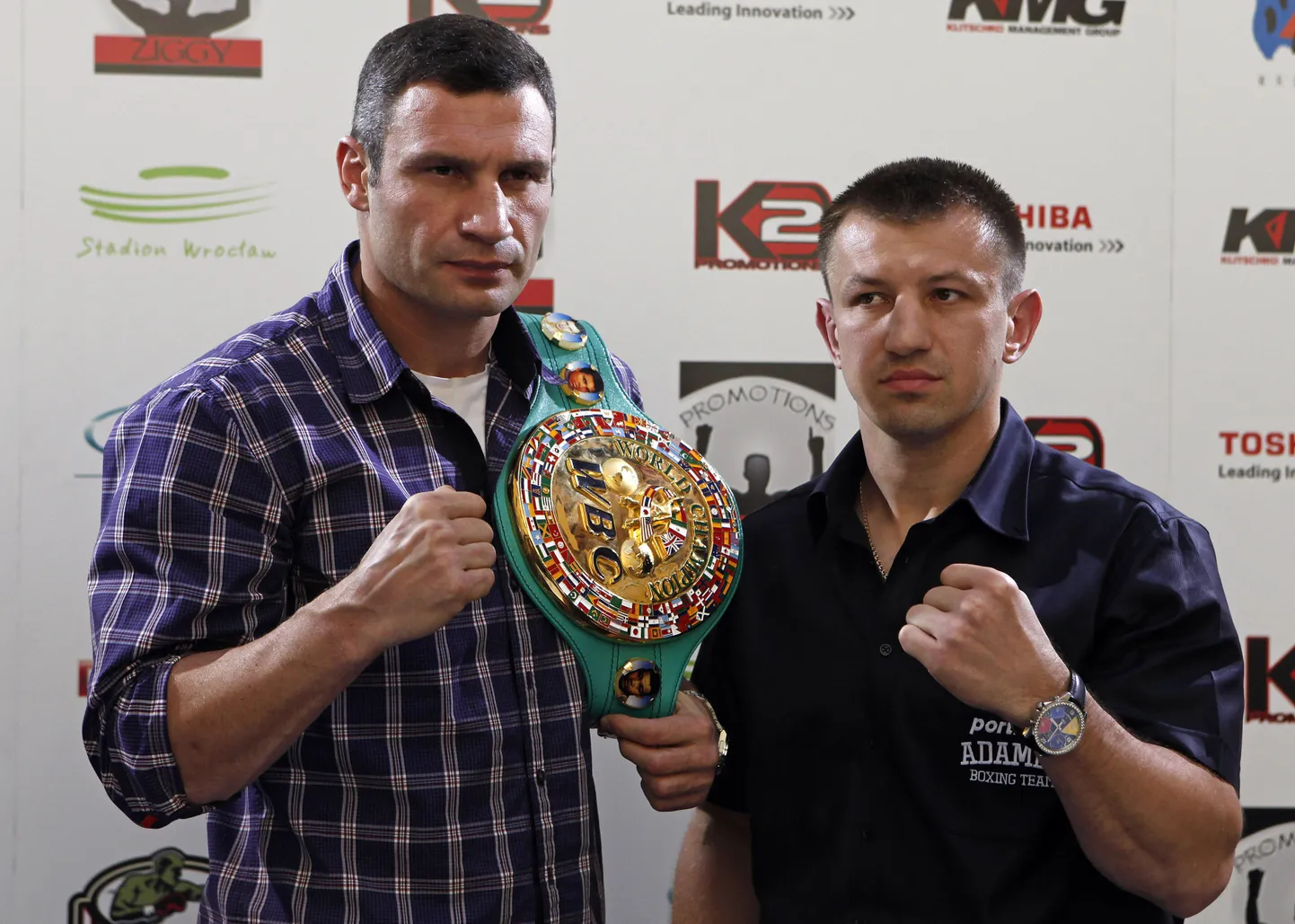 Vitali Klitško (vasakul) ja Tomasz Adamek