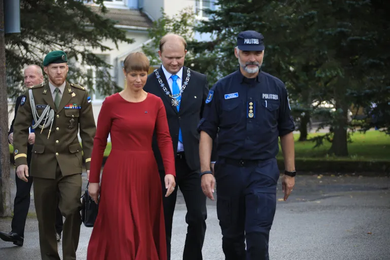 Paremalt: Kalvi Almosen, Marek Link, Kersti Kaljulaid.