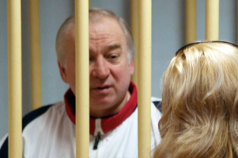 Sergei Skripal 2006 Moskva ringkonnakohtus, kus ta Suurbritannia heaks spioneerimises süüdi mõisteti