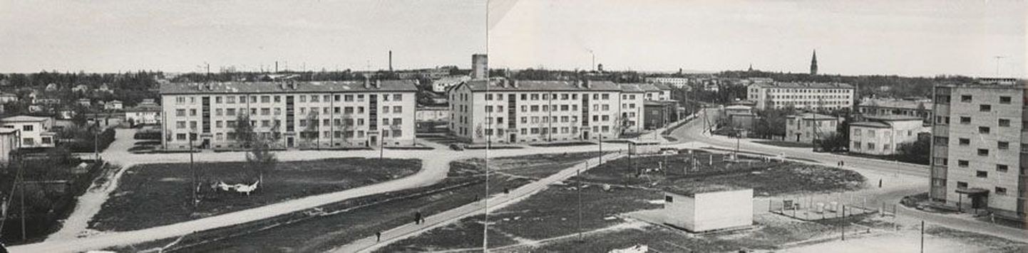 Praeguse Maksimarketi asemel oli Paalalinnas kunagi ilmavaatlusjaam. Foto on tehtud «kremli» poolt vaadatuna.