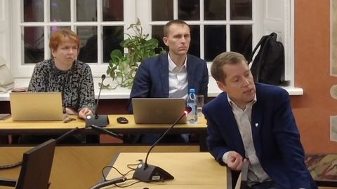 Saaremaa vald lammutab planeeringuteenistuse