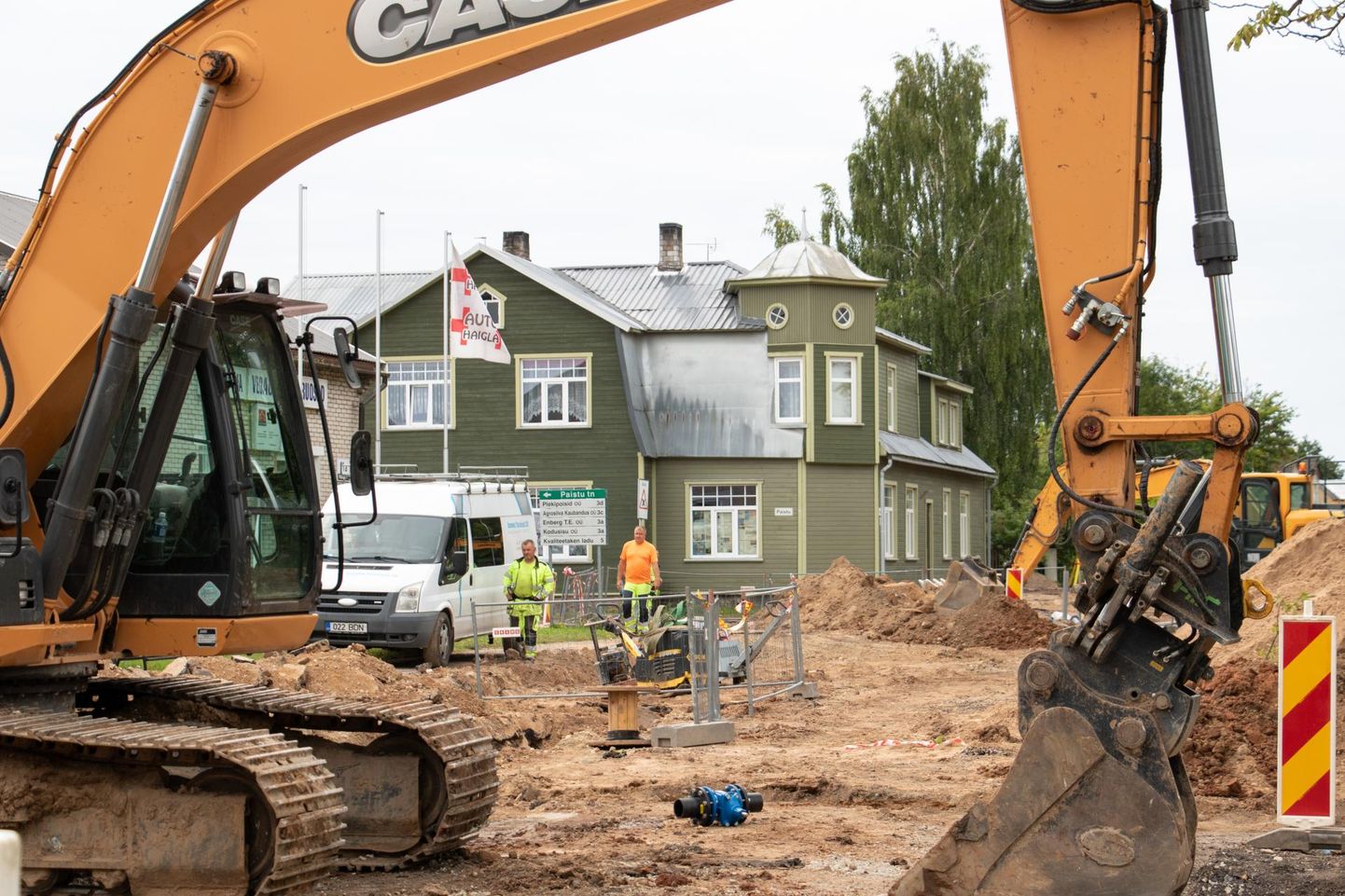 Pärnu maantee ehitus on seni käinud Raua ja Planeedi tänava vahelisel lõigul.
