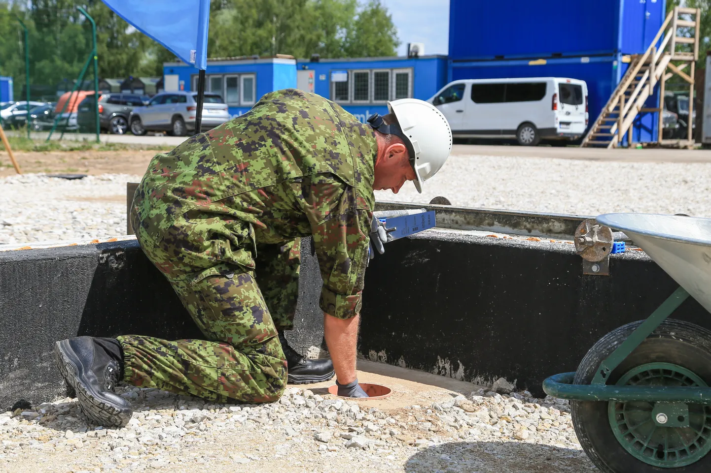 Tartu KV ärihoone ehitus raadil.